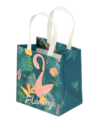 comprar O portador de papel colorido impresso ensaca o punho de papel liso de empacotamento do rebite da bolsa online manufacture