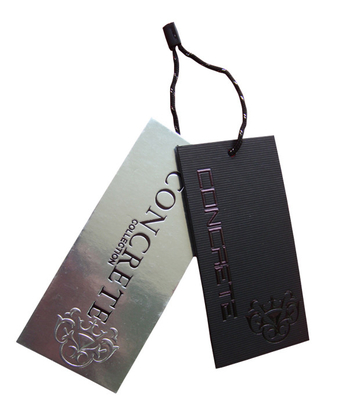 comprar O balanço de papel de prata reciclado etiqueta o Hangtag luxuoso da roupa grava o logotipo preto da folha online manufacture