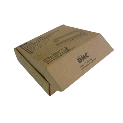 Bom preço. A E-flauta feita sob encomenda Kraft corrugou as caixas de transporte de papel dos encarregados do envio da correspondência com impressão da arte finala on-line