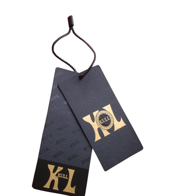 Bom preço. As etiquetas impressas feitas sob encomenda da roupa forram a folha de ouro de revestimento UV dos Hangtags que carimba o logotipo on-line